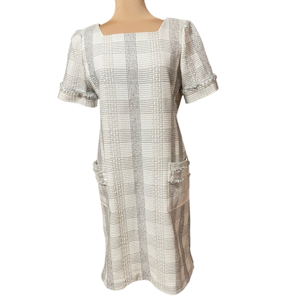 Brooks Brothers tweed dress size 14 with pockets at front. Excellent condition